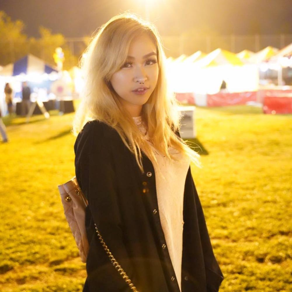 Meet your Posher, Espiee